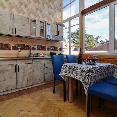 Leon Rooms Tbilisi Bagian luar foto