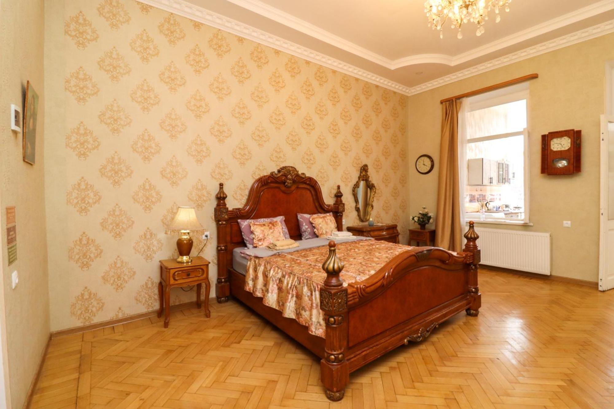 Leon Rooms Tbilisi Bagian luar foto