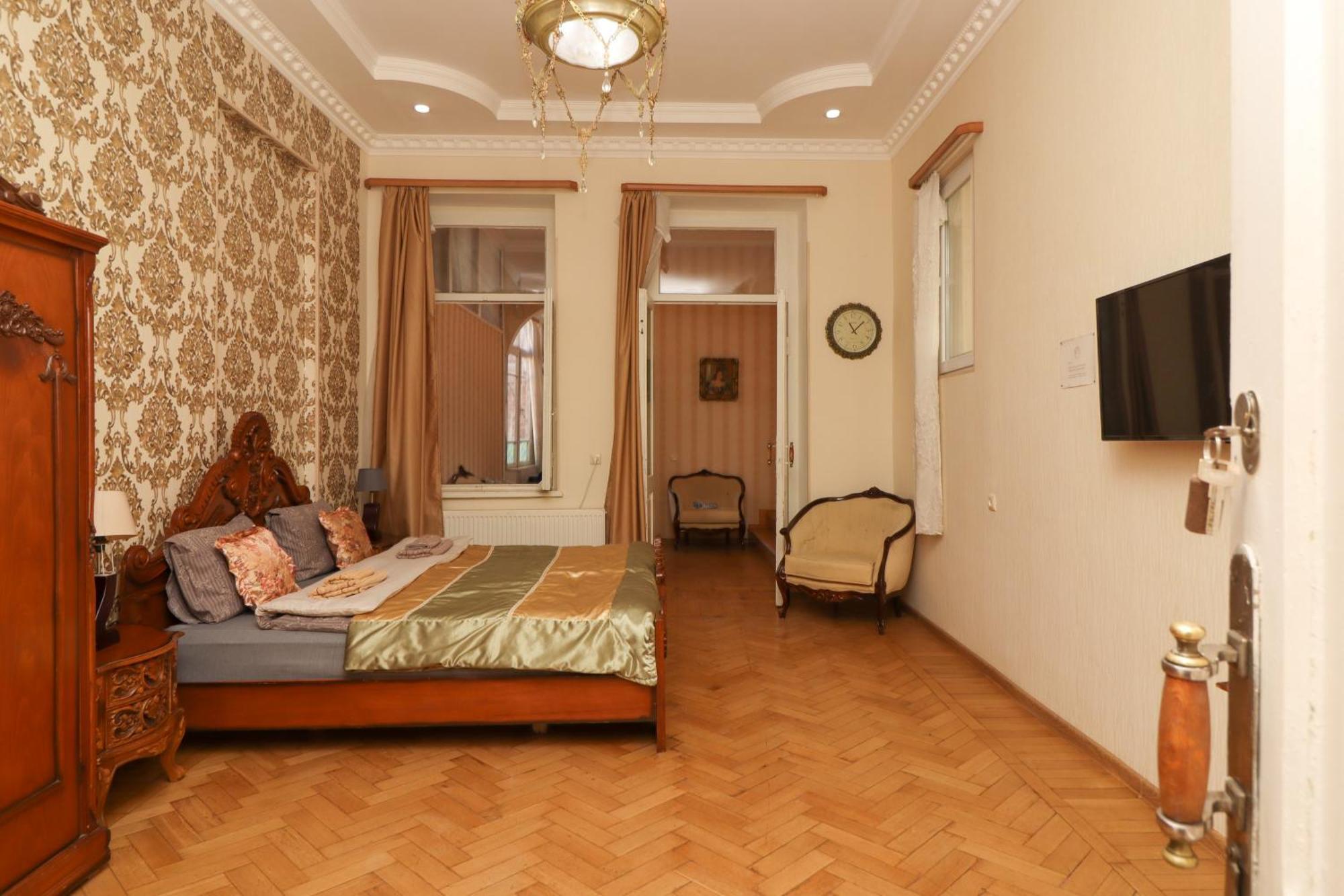 Leon Rooms Tbilisi Bagian luar foto